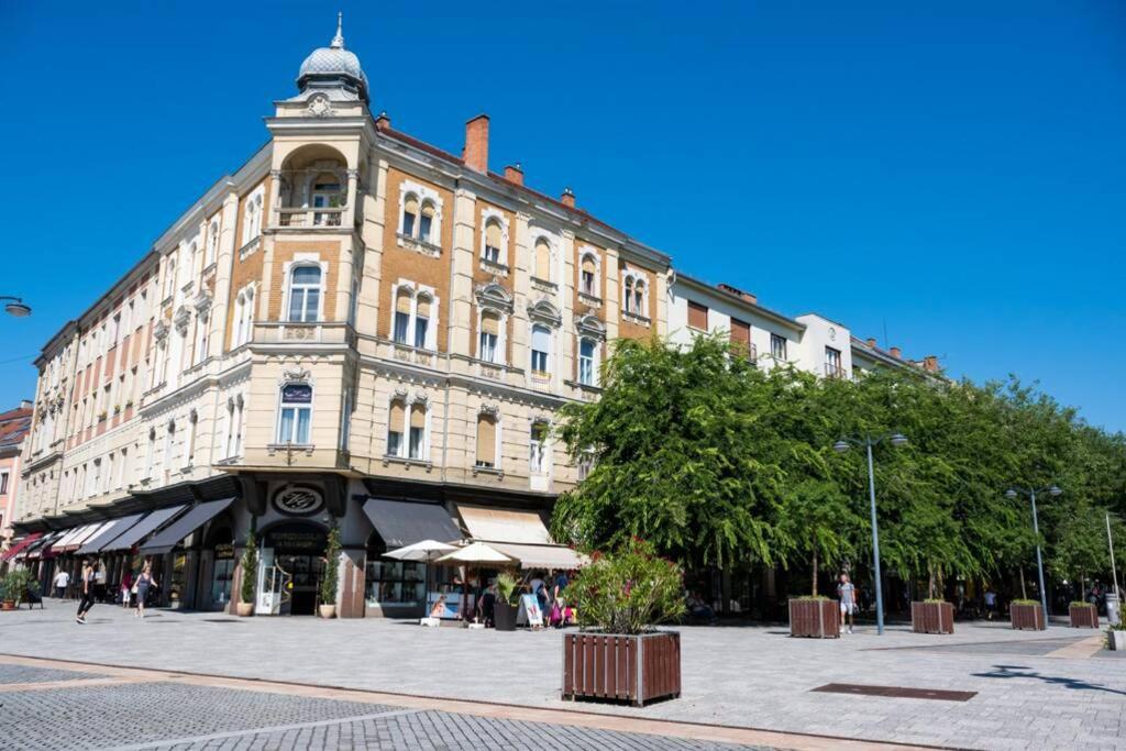 Luxus A Varos Felett Szombathely Ngoại thất bức ảnh